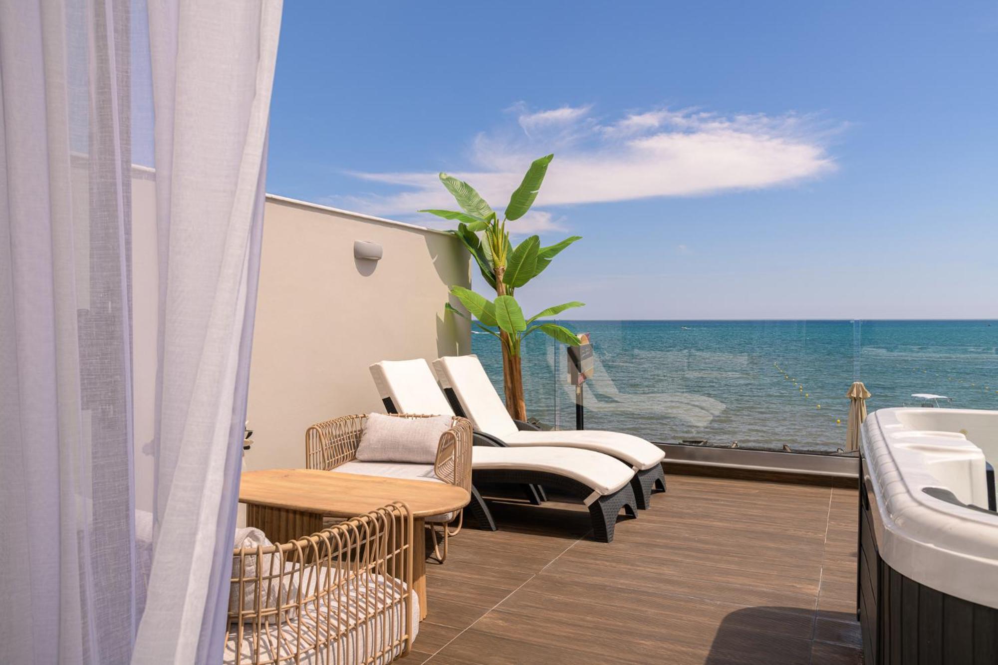 Pearl Luxury Living Lejlighed Laganas Eksteriør billede